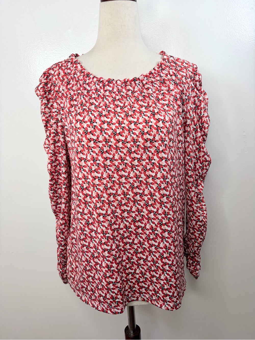 Max Studio Floral Ruched Ruffle Sleeve Top - Picture 2 of 8